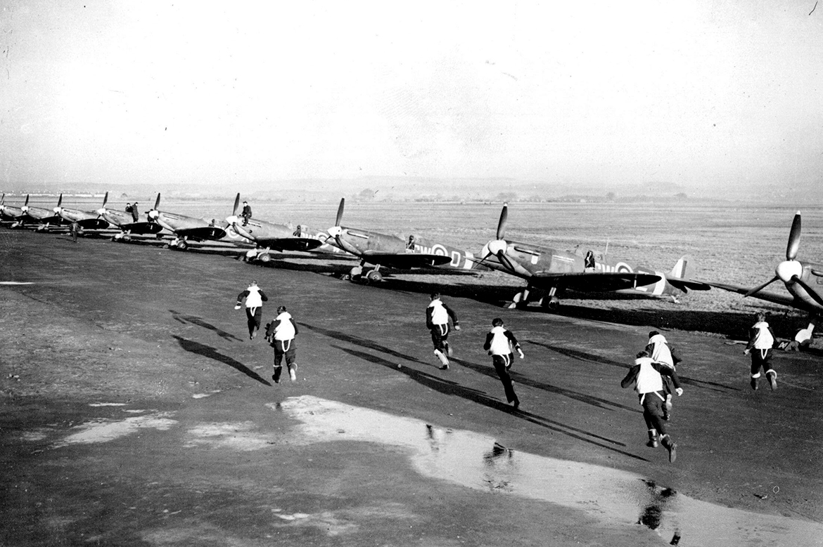 Carousel TYPE 10 Officer